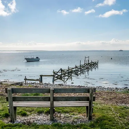 Loella - 35m From The Sea By Interhome