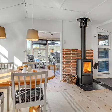 בית נופש Loella - 35m From The Sea By Interhome סבנדבורג